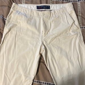 American Eagle Relaxed Khaki Pants White 34x32